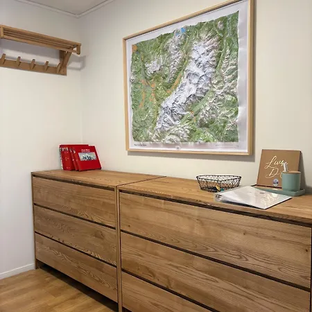 Beautiful Cozy And Fully Renovated *