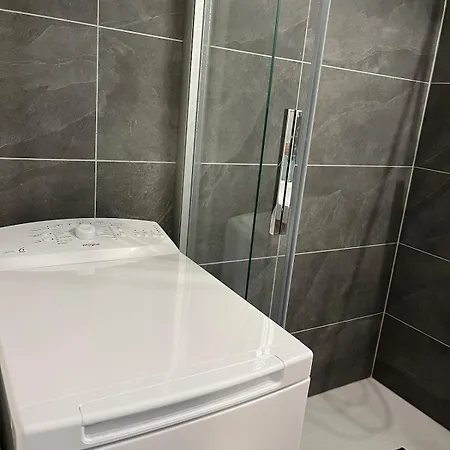 Apartment Beautiful Cozy And Fully Renovated *