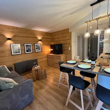 Beautiful Cozy And Fully Renovated Apartment